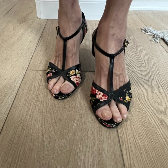VISS Shoes - VISS open toe T-strap vintage floral kitten heels